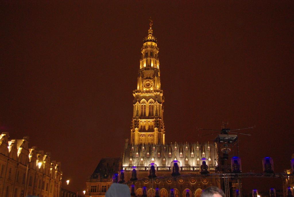 Villa L'arras Square Exterior foto