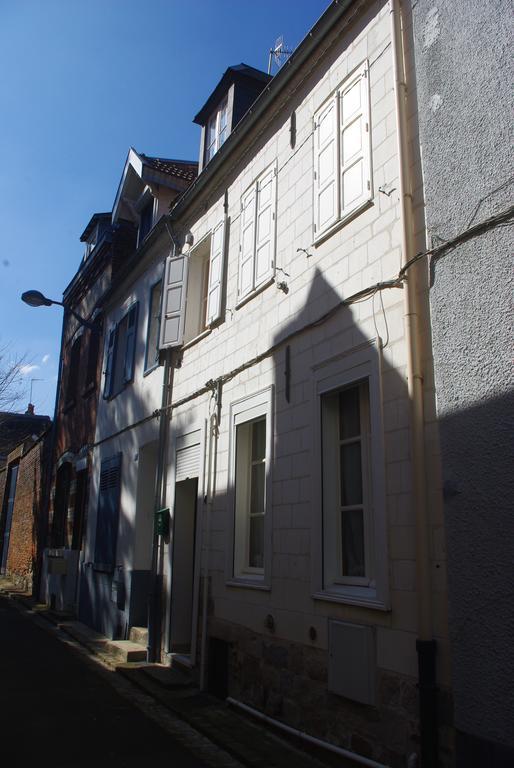 Villa L'arras Square Exterior foto